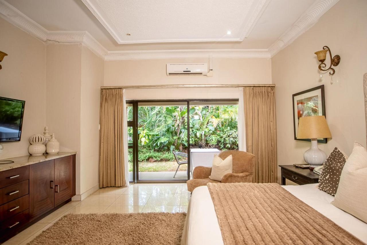 The Victoria Falls Deluxe Suites Extérieur photo
