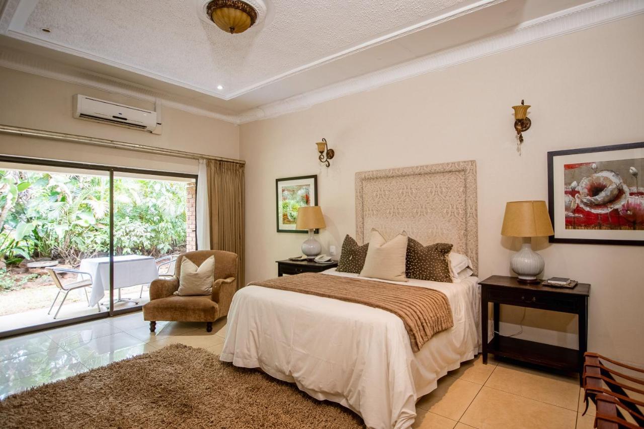 The Victoria Falls Deluxe Suites Extérieur photo