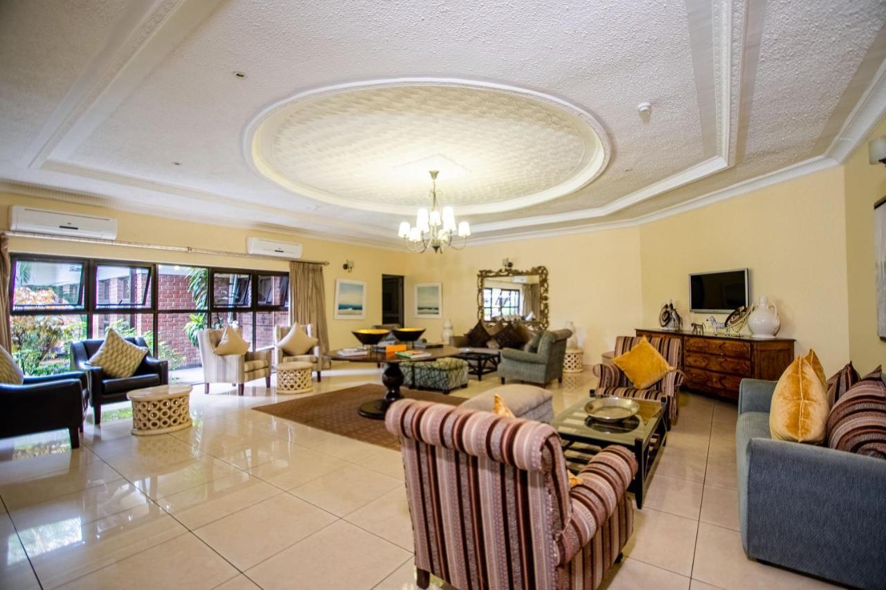 The Victoria Falls Deluxe Suites Extérieur photo