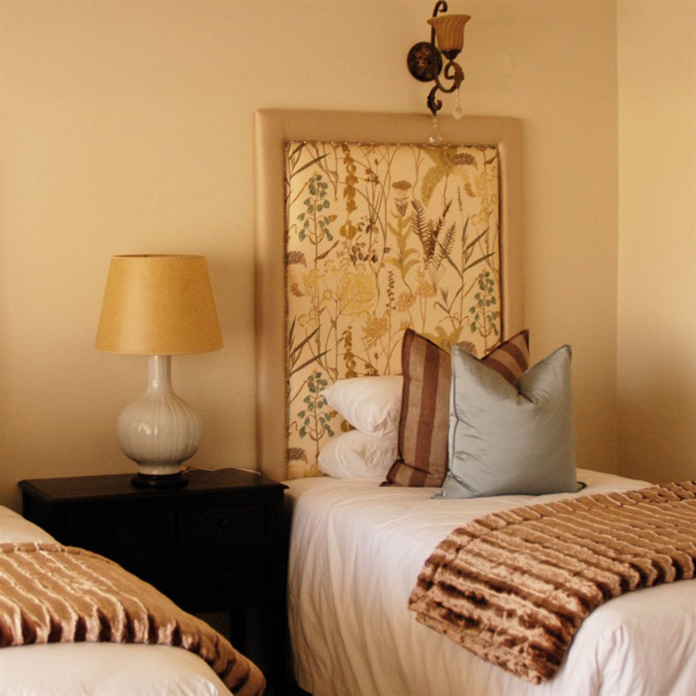 The Victoria Falls Deluxe Suites Extérieur photo